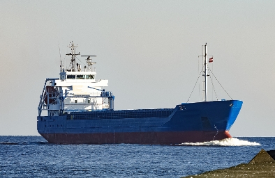 散貨船海運(yùn)將繼續(xù)扮演著重要角色，為全球經(jīng)濟(jì)注入活力與希望